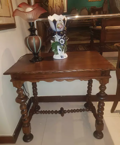 MESA DE CANTO EM JACARANDÁ, PÉS TORNEADOS - CÓD. 413