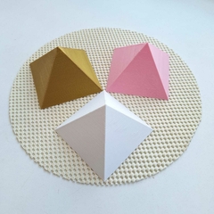 kit 3 Pirâmides de Radiestesia e Radiônica 7,0x4,5cm - angulação de Quéops - 1 branca, 1 rosa e 1 dourada