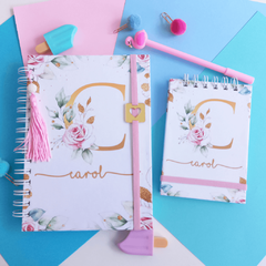 Kit Caderno Pautado A5 + Bloco A6 (folhas brancas) - Capa Alfabeto com Rosas