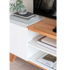 MUEBLE TV CON PUERTAS en internet