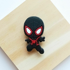 Pins para Crocs Homem Aranha #1 na internet