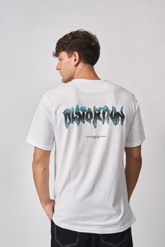 Remera Distortion - blacksheep