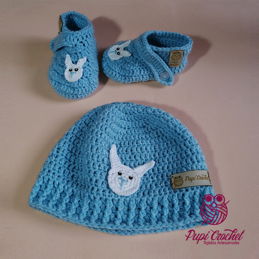 Gorros y 2025 escarpines a crochet