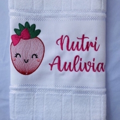 Toalha Lavabo Bordada Personalizada Infantil – Frutinhas: Morango - loja online