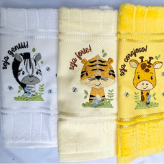 Kit Toalha Bordada Infantil - Safari: Seja Forte, Seja Corajoso, Seja Gentil - comprar online