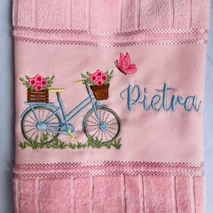 Toalha Lavabo Bordada Personalizada Infantil 30 x 45 cm – Bicicleta Jardim Encantado na internet