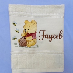 Toalha Lavabo Bordada Personalizada Infantil 30 x 45 cm - Ursinho Pooh - comprar online