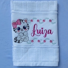 Toalha Lavabo Bordada Personalizada Infantil 30 x 45 cm - Gatinha Jardim Encantado - comprar online