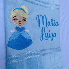 Imagem do Kit Toalha Lavabo Bordada Personalizada Infantil – Princesas