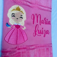 Kit Toalha Lavabo Bordada Personalizada Infantil – Princesas na internet