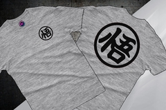 Remera Gris Goku Logo