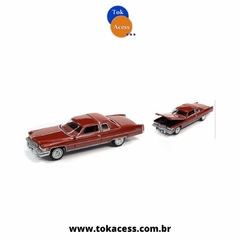 1:64 Auto World - Luxury Cruisers - 1975 Cadillac DeVille - comprar online