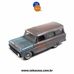 Miniatura 1:64 Auto World - PATINA SERIES - 1.965 Chevy Suburban - Mijo Exclusive - CP7797 - comprar online