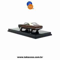 1:64 BR Classics - Miniatura Carro Chevrolet Opala Coupe De Luxe (1977) - Series 2 - Tok Acess