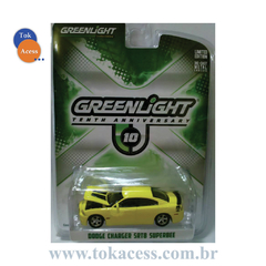 1:64 GREEN LIGHT - Dodge Charger SRT8 SUPERBEE