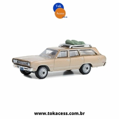 1:64 Green Light Hollywood The Brady Bunch - 1969 Plymouth Satellite Station Wagon - comprar online