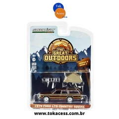 1:64 GREENLIGHT - THE GREAT OUTDOORS SERIE 2 - 1979 Ford LTD Country Squire