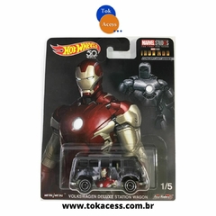 Miniatura 1:64 Hot Wheels - Premium - 50 anos - Marvel Studios - Iron Man - Volkswagen Deluxe Station Wagon