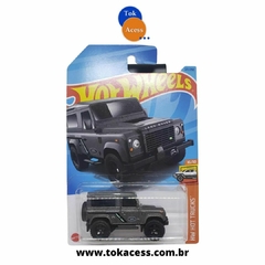 Miniatura 1:64 Hot Wheels - HW Hot Trucks - Land Rover Defender 90 227/250