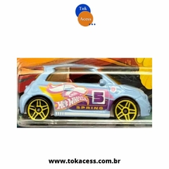 Miniatura 1:64 Hot Wheels - Spring Series - Fiat 500 - V1405 - comprar online