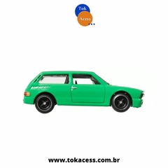 Miniatura 1:64 Hot Wheels - Premium Car Culture - Volkswagen Brasilia verde - FPY86 na internet