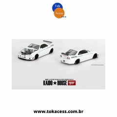 Miniatura 1:64 - Kaido House Mini GT - Nissan Skyline GT-R (R33) Greddy GR33 V1 #113