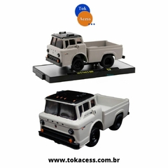 1:64 M2 MACHINES - 1970 Ford C600 Custon Cab Pickup Truck Gray - comprar online