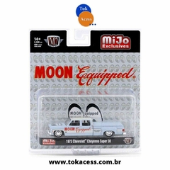 Miniatura 1:64 M2 MACHINES - Moon Equipped - 1.973 Chevrolet Cheyenne Super 30