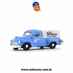 Miniatura 1:64 M2 MACHINES - El Turista PAN AMERICAN - 1.950 Studebaker 2R Truck - R99 23-32 - comprar online