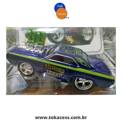 1:64 Maisto - Muscle Machines - 1968 Dodge Dart Super Stock Hemi - comprar online