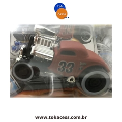 1:64 Maisto - Muscle Machines - 1933 Ford - comprar online