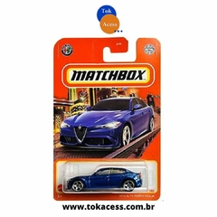 Miniatura 1:64 Matchbox - 70 anos - 2016 Alfa Romeo Giulia Azul