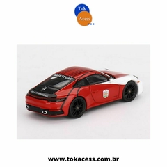 Miniatura 1:64 MINI GT - PORSCHE 911 (992) Carrera S - 2023 IMSA DAYTONA 24hs Safety Car #699 - Tok Acess