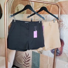 Shorts Alfaiataria Helena Preto