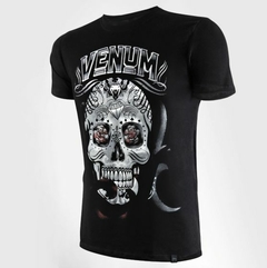 CAMISETA SKULL AND ROSES M - VENUM na internet