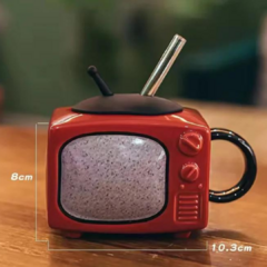 Caneca 450ml formato TV estilo retrô em cerâmica com tampa.