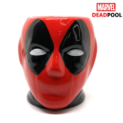 Caneca 3D em porcelana óssea da Marvel