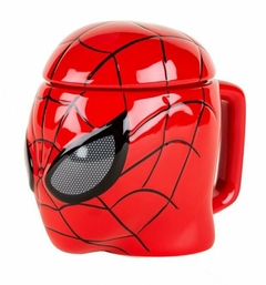 Caneca 3D em porcelana óssea da Marvel