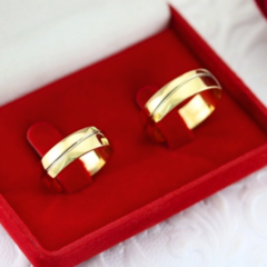 Alianças De Casamento Friso Ondulado 6mm Lisa Ouro18k Brindes na internet