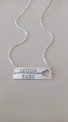 Colar personalizado placa horizontal dupla com coração vazado prata 925 legítimo - comprar online