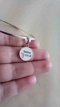 Berloque personalizado resina redondo com pezinho rosa prata 925 Legítimo - comprar online