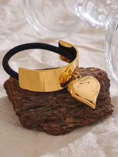 Cuore hair cuff