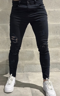 CALÇA SKINNY AMASSADA DET S/BAHIA PRETO