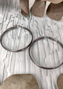Aros Argollas redondas, Cinta ancha (4 mm), en diferentes tamaños (Acero Quirúrgico) - comprar online