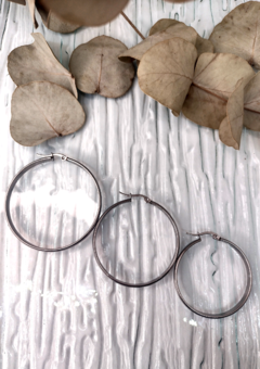 Aros Argollas redondas, Cinta ancha (4 mm), en diferentes tamaños (Acero Quirúrgico) - comprar online