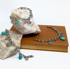 Pulsera con dijes Ovales en piedra "reconstituida" de color turquesa (Acero Quirúrgico) - comprar online
