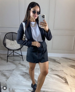 BLAZER CROPPED EMPIRE PRETO - comprar online