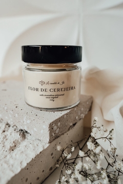 VELA FLOR DE CEREJEIRA 140G