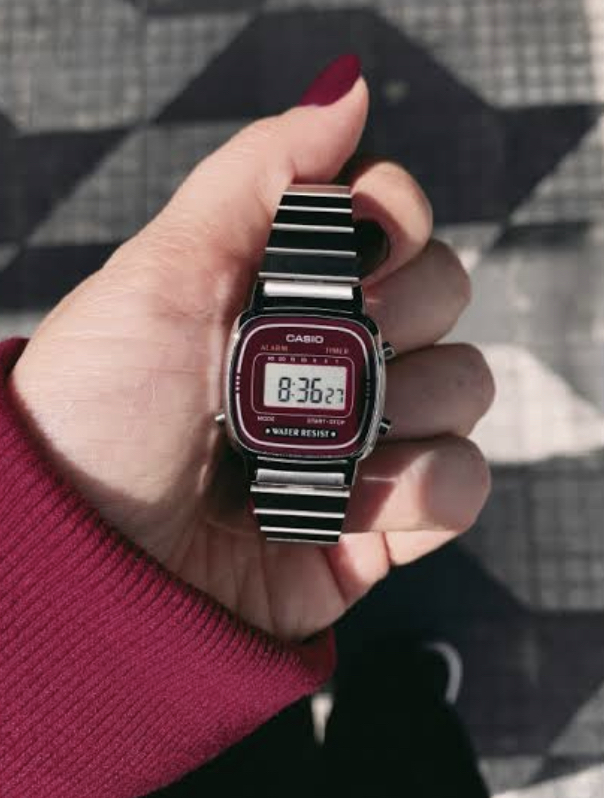 Relógio Feminino Casio Digital Prata