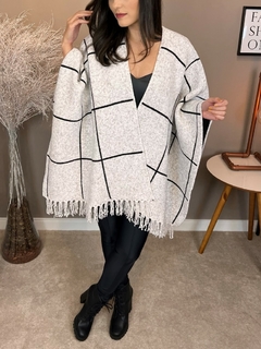 Poncho Louise - Branco - comprar online